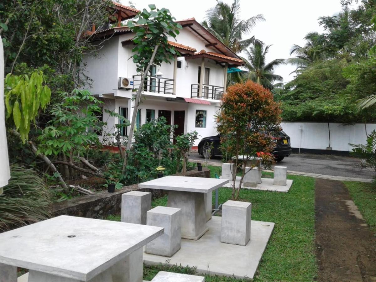 Mass Eco Cabana Yoga & Spa - Unawatuna Bed & Breakfast Exterior photo