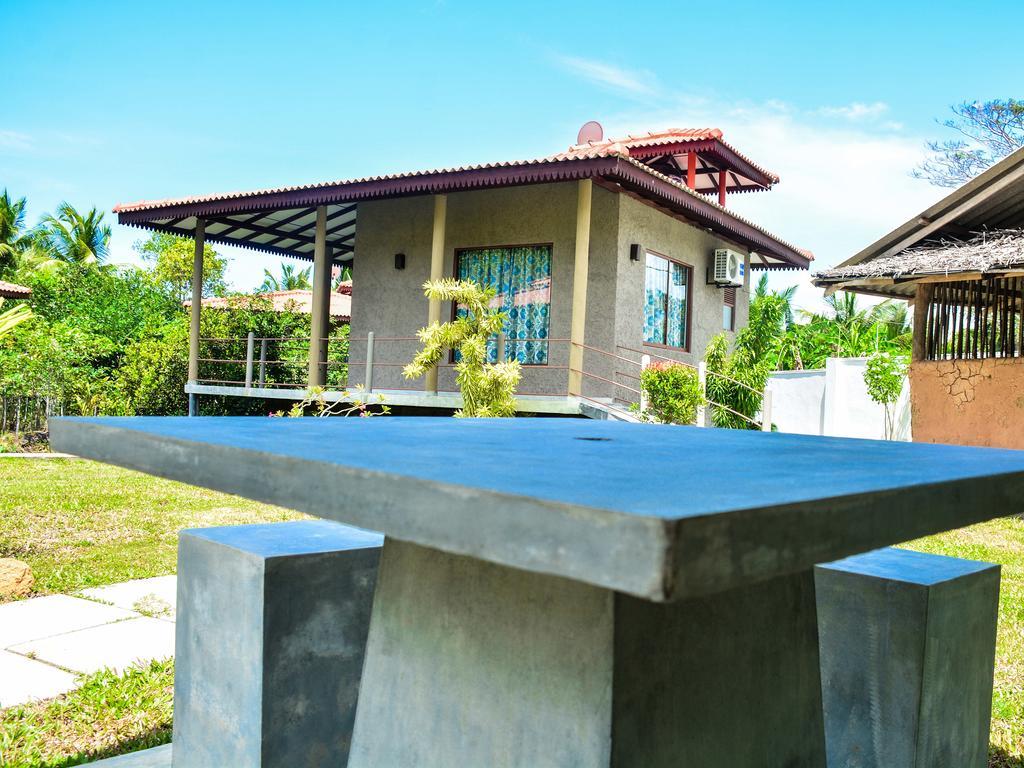 Mass Eco Cabana Yoga & Spa - Unawatuna Bed & Breakfast Exterior photo